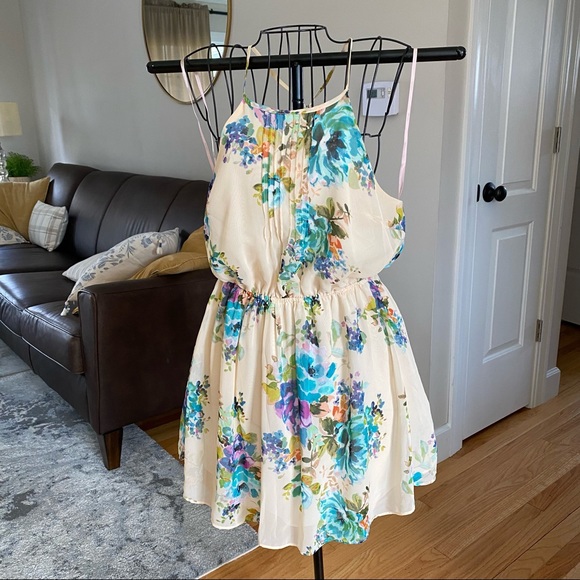 Forever 21 Contemporary Dress M - elastic waist - 36” long - adorable back! - Picture 1 of 5